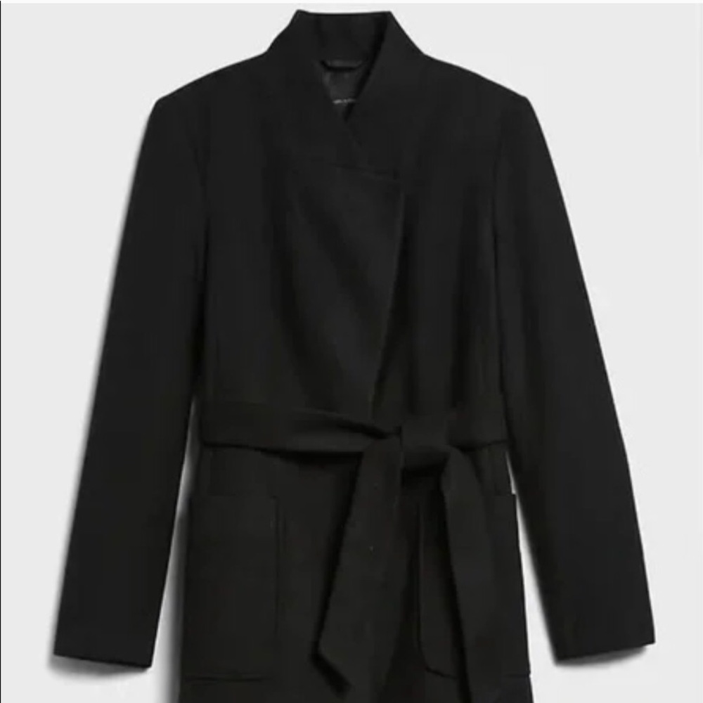 Banana Republic elegant winter coat, warm and flattering.